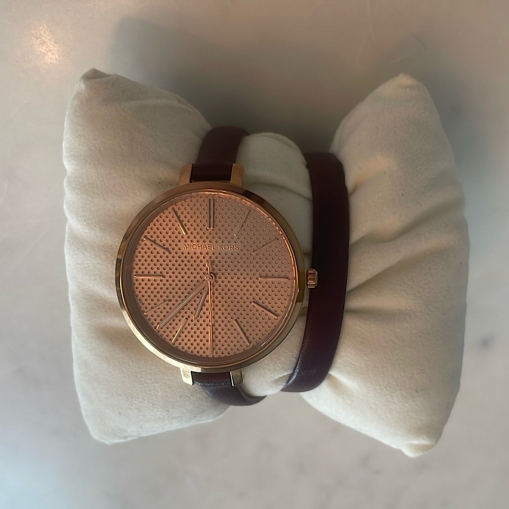 Michael Kors wraparound watch in rose gold/purple